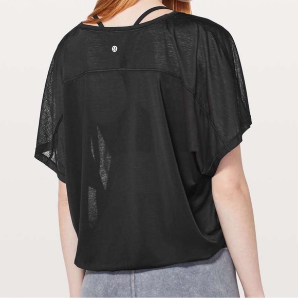 Lululemon Through The Movement Tee Black Mesh Crop Drawcord Women’s - Size 6 - Picture 1 of 5